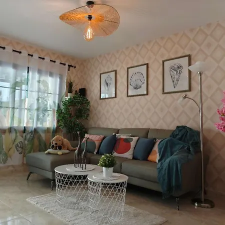 Casa Femes Piscina Climatizada *